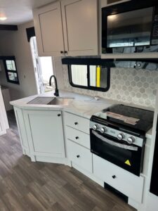 2025 Range Lite Travel Trailer 261BH