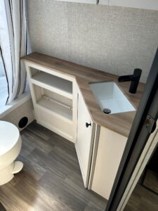 2025 Range Lite Travel Trailer 261BH