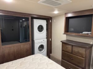 2018 Forest River Sandpiper 372LOK