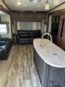 2019 Grand Design Reflection 337RLS