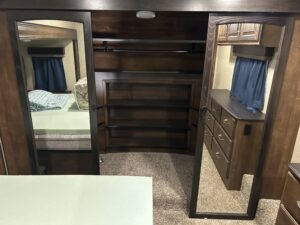 2019 Grand Design Reflection 337RLS
