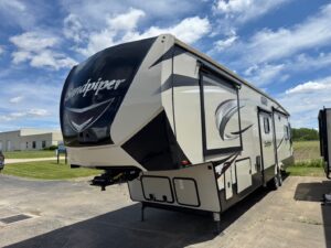 2018 Forest River Sandpiper 372LOK