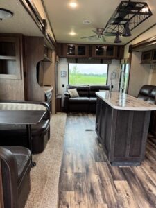 2018 Forest River Sandpiper 372LOK