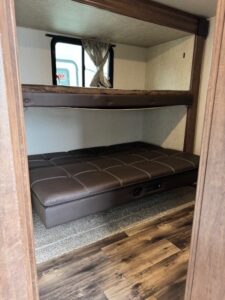 2018 Forest River Sandpiper 372LOK