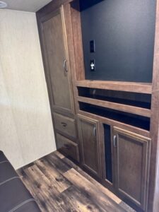 2018 Forest River Sandpiper 372LOK
