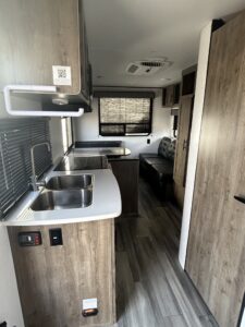 2022 Heartland Pioneer RD210