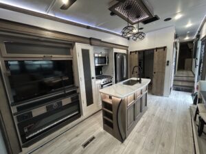 2024 Keystone Montana 3857BR