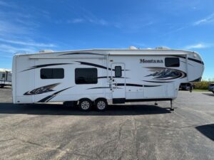 2010 Keystone Montana 3665RE