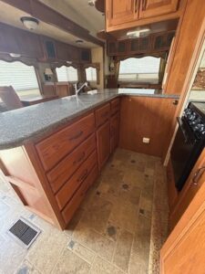 2010 Keystone Montana 3665RE