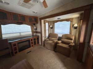 2010 Keystone Montana 3665RE