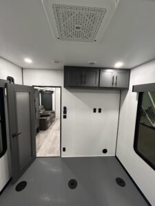 2026 SPORTSTER X TOY HAULER 33X TRAVEL TRAILER