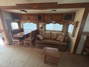 2010 Keystone Montana 3665RE