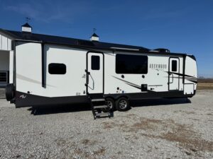 2025 ROCKWOOD ULTRA LITE 2918BH
