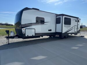 2025 ROCKWOOD ULTRA LITE 2918BH