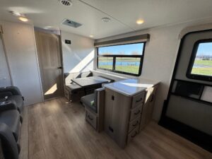 2025 ROCKWOOD ULTRA LITE 2918BH