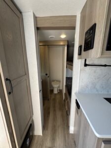 2025 ROCKWOOD ULTRA LITE 2918BH