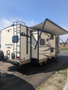 2017 ROCKWOOD 2304DS