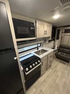 2023 210MBKSE CONNECT BY KZ-RV
