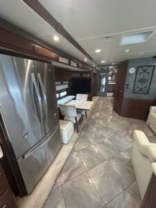 2015 WINNEBAGO JOURNEY 40R