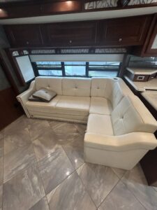 2015 WINNEBAGO JOURNEY 40R