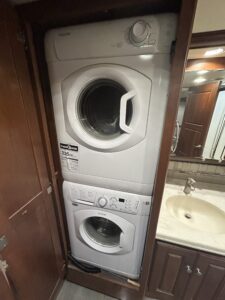 2015 WINNEBAGO JOURNEY 40R
