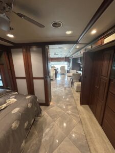 2015 WINNEBAGO JOURNEY 40R
