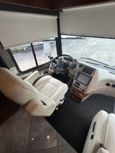 2015 WINNEBAGO JOURNEY 40R