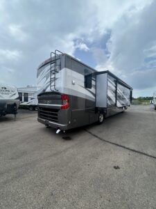 2015 WINNEBAGO JOURNEY 40R