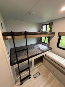 2027 SPORTSMEN 332BHK BY KZ-RV