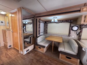 2006 FLEETWOOD PROVIDENCE 39L 350HP