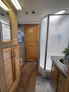 2006 FLEETWOOD PROVIDENCE 39L 350HP