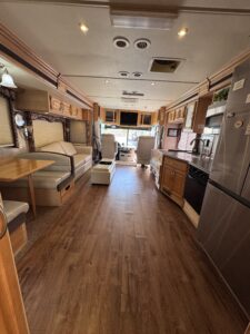 2006 FLEETWOOD PROVIDENCE 39L 350HP