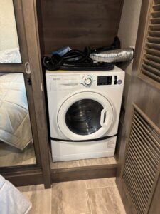 2020 MONTANA 3121RL by KEYSTONE