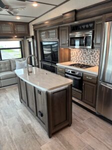 2020 MONTANA 3121RL by KEYSTONE