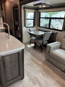 2020 MONTANA 3121RL by KEYSTONE