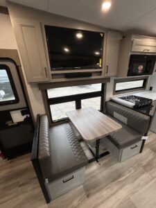 2027 DURANGO HT 232MLD 5TH WHEEL