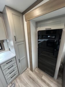 2027 DURANGO HT 232MLD 5TH WHEEL