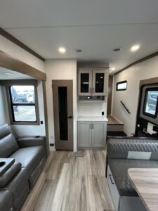 2027 DURANGO HT 232MLD 5TH WHEEL